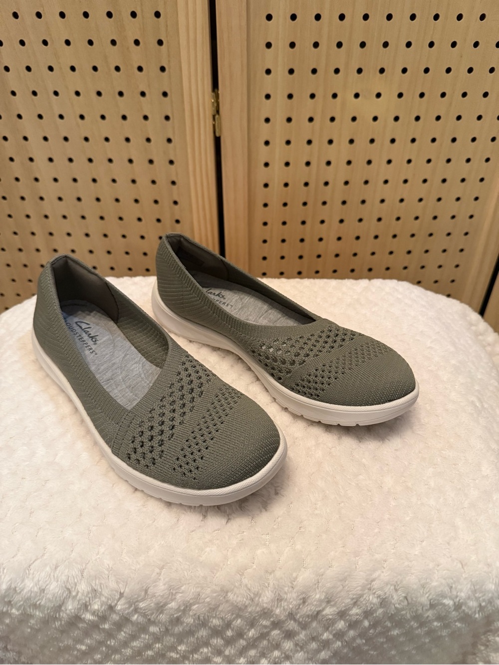 Clarks Olive Adella Moon Cloudsteppers Slip-ons
